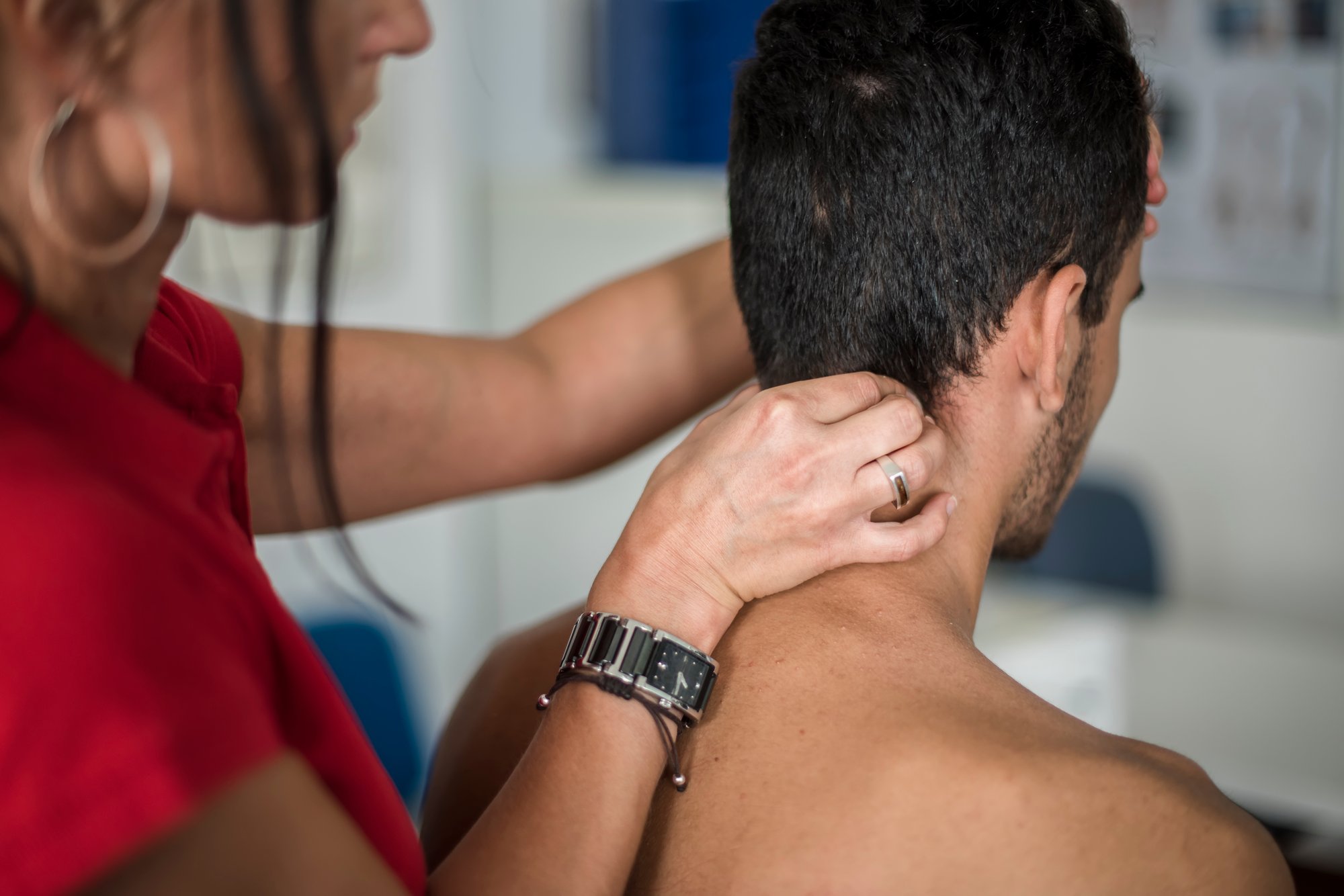 neck-examination-2024-09-18-00-23-48-utc